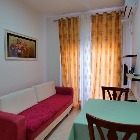 Almare Apartments فلورا المظهر الخارجي الصورة