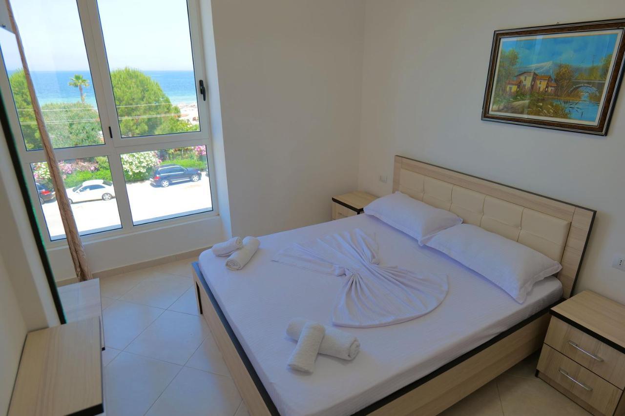 Almare Apartments فلورا المظهر الخارجي الصورة