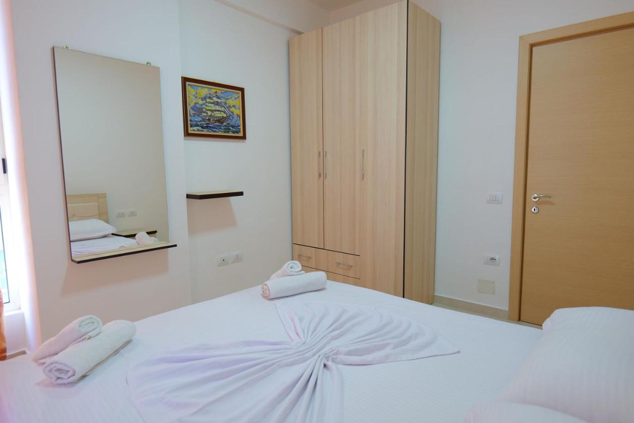 Almare Apartments فلورا المظهر الخارجي الصورة
