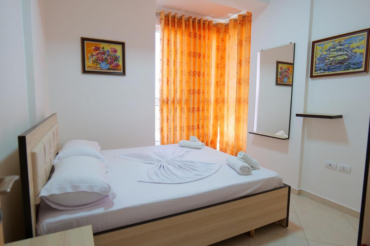 Almare Apartments فلورا المظهر الخارجي الصورة