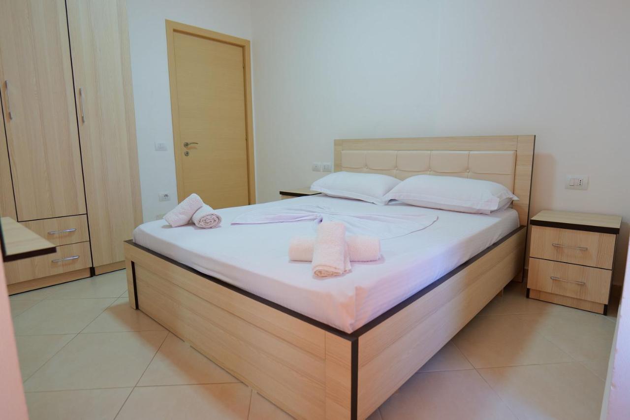 Almare Apartments فلورا المظهر الخارجي الصورة