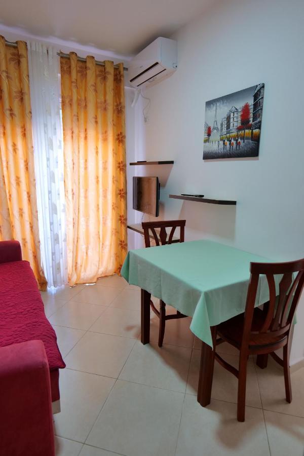 Almare Apartments فلورا المظهر الخارجي الصورة